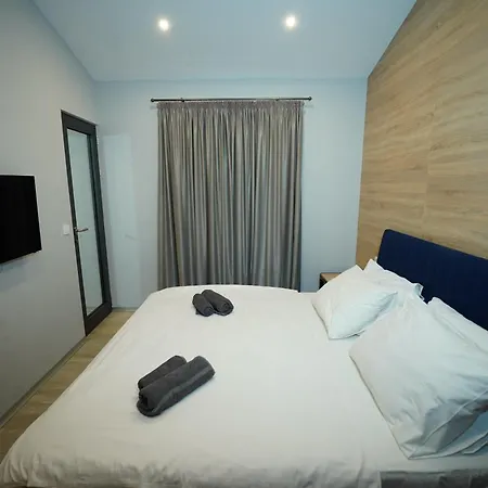 Luxury Mobile Homes -