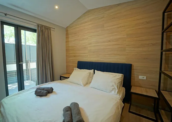 Luxury Mobile Homes -